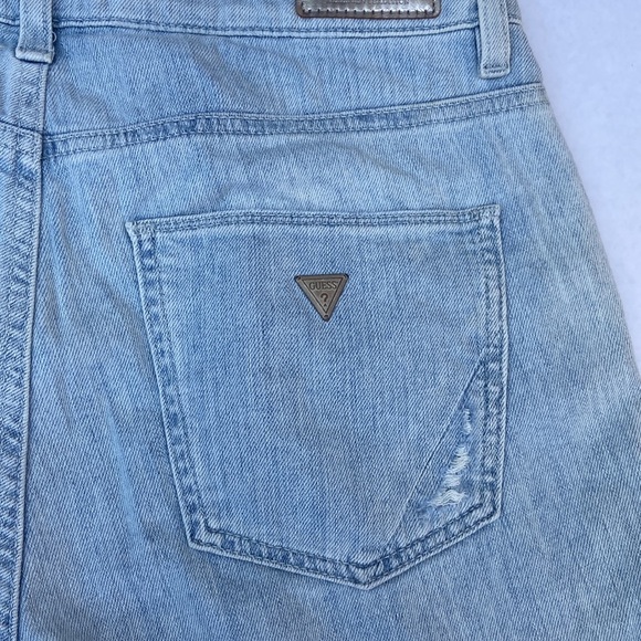 New GUESS Women’s Boy Fit Denim Shorts SZ 27 - Picture 6 of 7